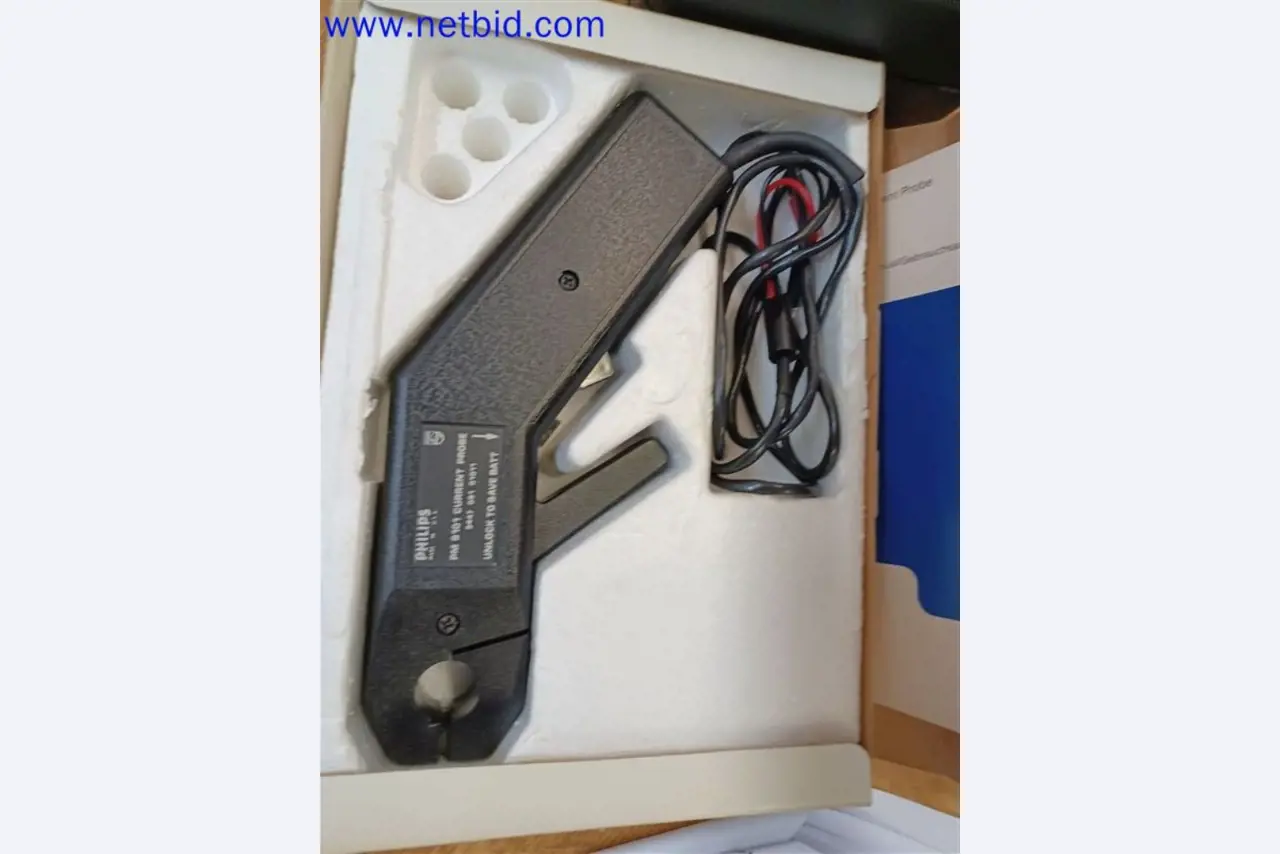 Stroje, systémy, kancelářské vybavení, příslušenství a IT části strojírenské společnosti pro "mikro" CNC stroje, výrobce řídicích prvků a vývojář softwaru.-3