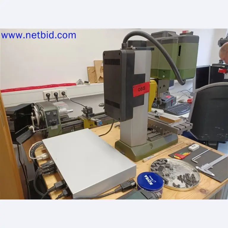 Maschinen, Anlagen, Büroeinrichtung, Zubehör und IT-Teile eines Maschinenbauers für „Kleinst“-CNC-Maschinen, Hersteller von Steuerelementen und Entwicklers von Software-4