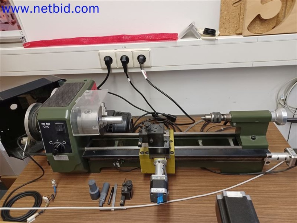 Maschinen, Anlagen, Büroeinrichtung, Zubehör und IT-Teile eines Maschinenbauers für „Kleinst“-CNC-Maschinen, Hersteller von Steuerelementen und Entwicklers von Software-6