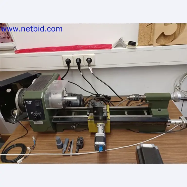 Maschinen, Anlagen, Büroeinrichtung, Zubehör und IT-Teile eines Maschinenbauers für „Kleinst“-CNC-Maschinen, Hersteller von Steuerelementen und Entwicklers von Software-6