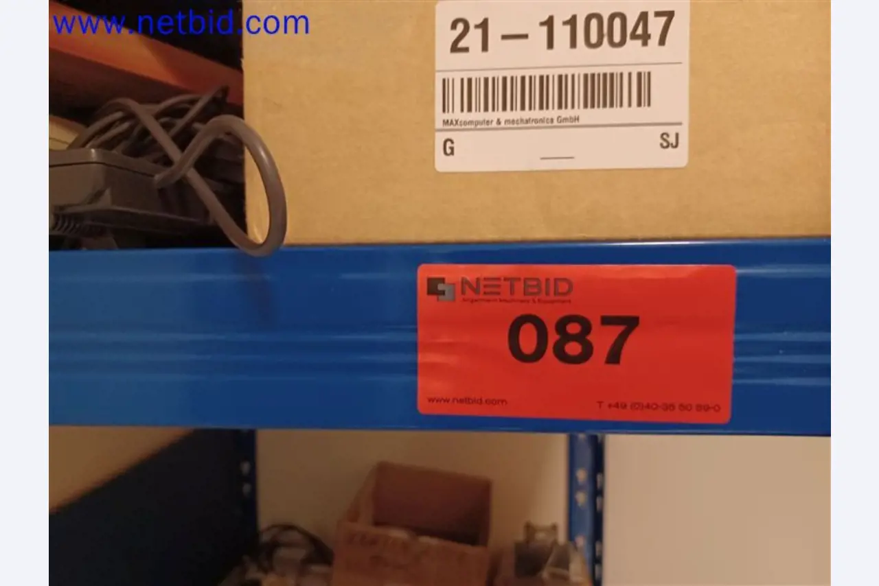 Stroje, systémy, kancelářské vybavení, příslušenství a IT části strojírenské společnosti pro "mikro" CNC stroje, výrobce řídicích prvků a vývojář softwaru.-2