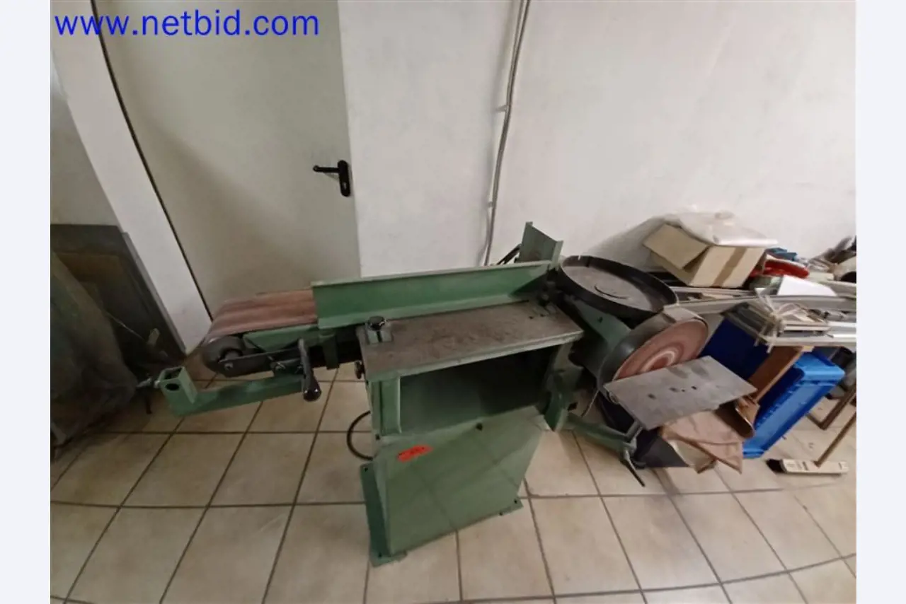 Stroje, systémy, kancelářské vybavení, příslušenství a IT části strojírenské společnosti pro "mikro" CNC stroje, výrobce řídicích prvků a vývojář softwaru.-1