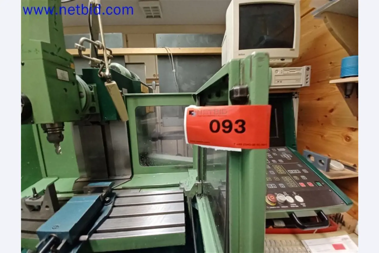 Stroje, systémy, kancelářské vybavení, příslušenství a IT části strojírenské společnosti pro "mikro" CNC stroje, výrobce řídicích prvků a vývojář softwaru.-2