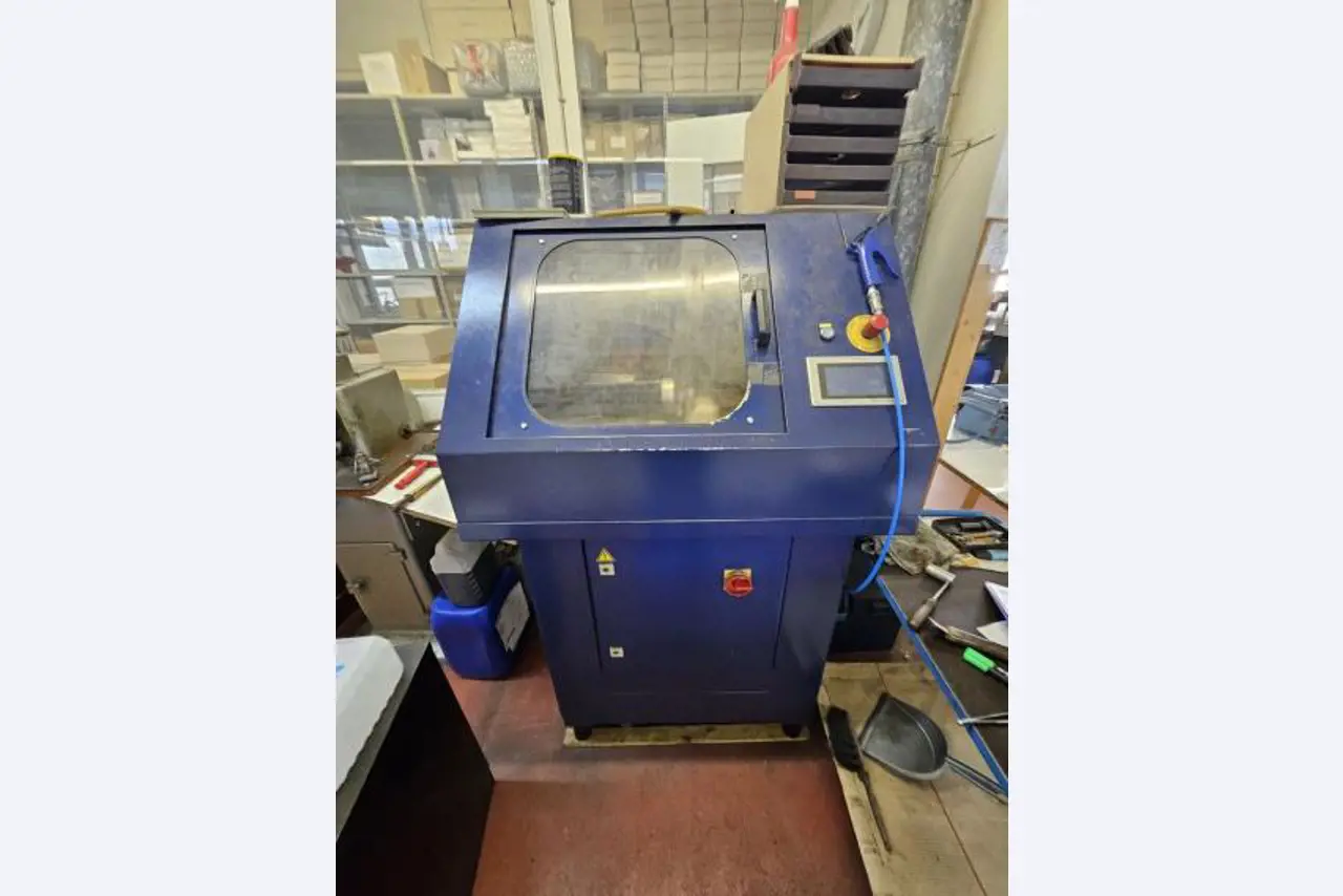 Machines, systemen en kantoorapparatuur voor een ringenfabrikant-2