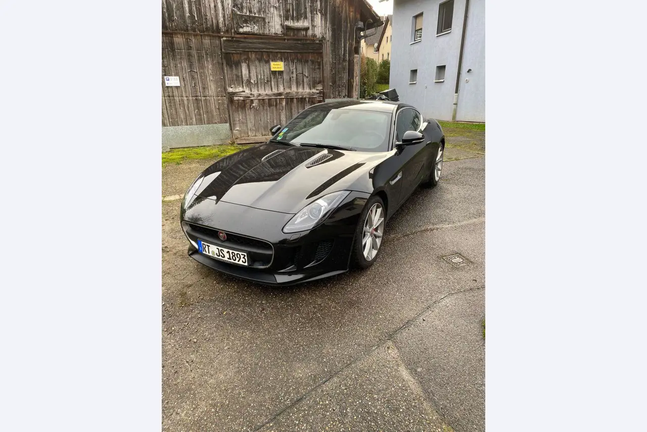 Machines, systemen en kantoorapparatuur voor een ringenfabrikant-1