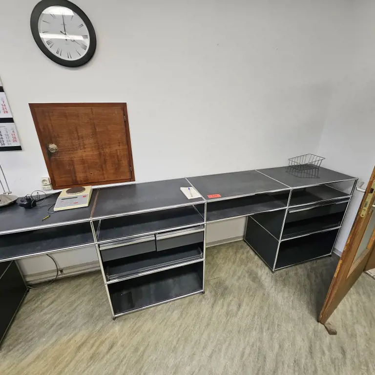 Příborník USM Haller