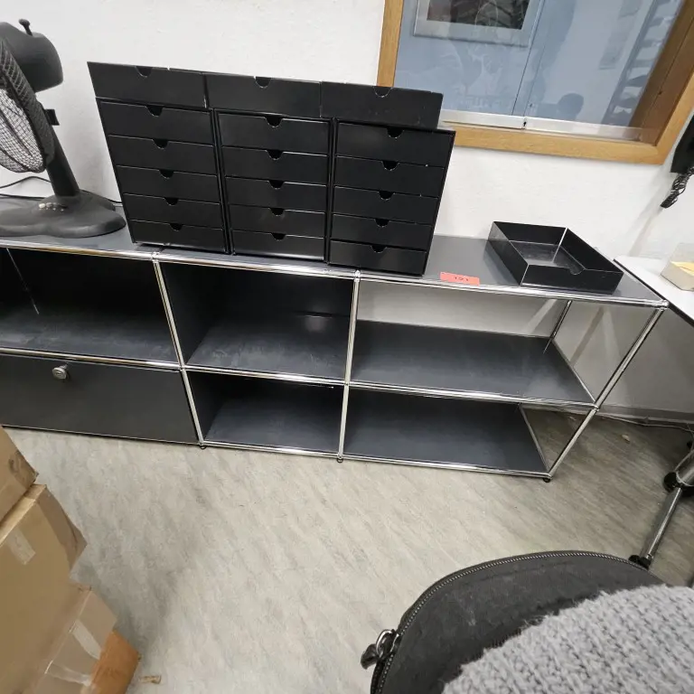 Příborník USM Haller