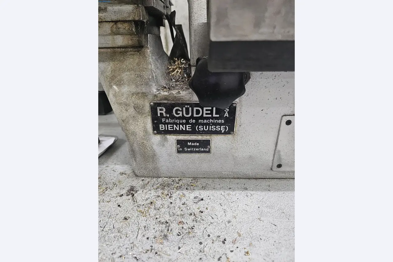 Machines, systemen en kantoorapparatuur voor een ringenfabrikant-2