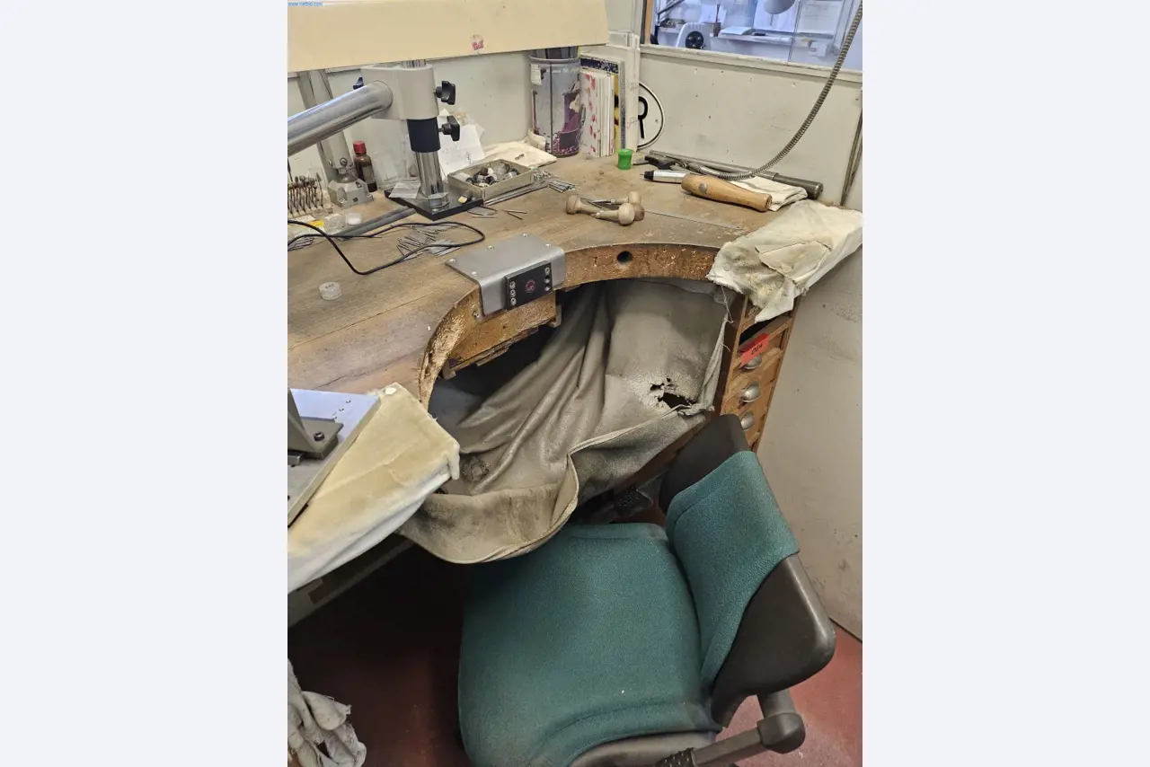 Stroje, systémy a kancelářské vybavení pro výrobce kroužků-3