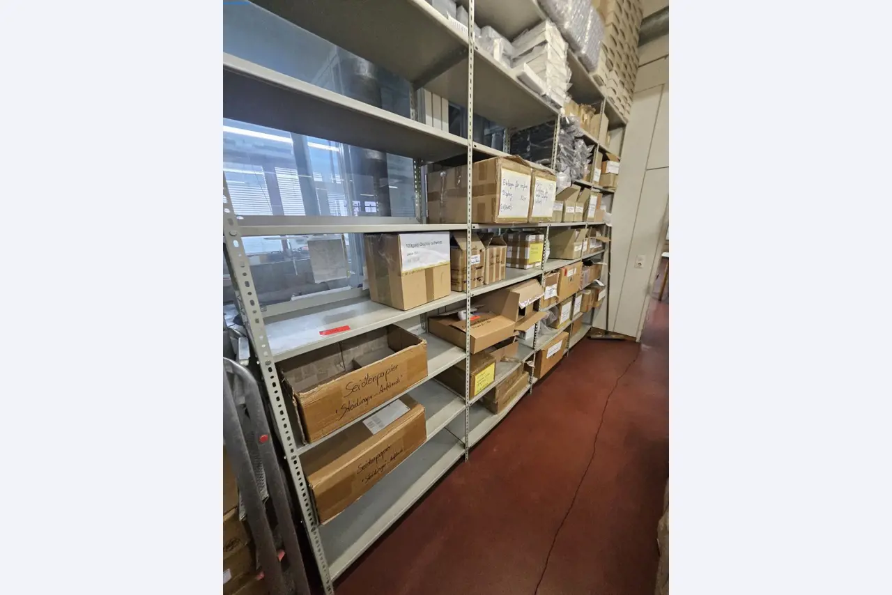 Maschinen, Anlagen und Büroeinrichtung einer Ringmanufaktur -5