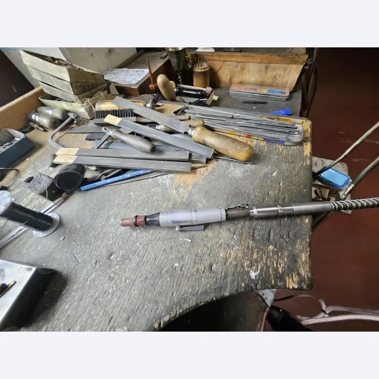 Stroje, systémy a kancelářské vybavení pro výrobce kroužků-9