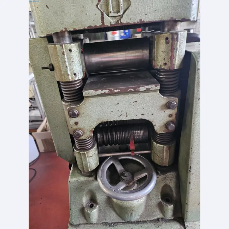 Stroje, systémy a kancelářské vybavení pro výrobce kroužků-3