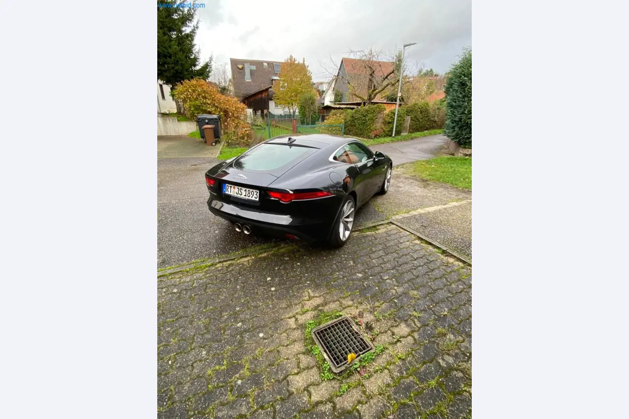 Machines, systemen en kantoorapparatuur voor een ringenfabrikant-15