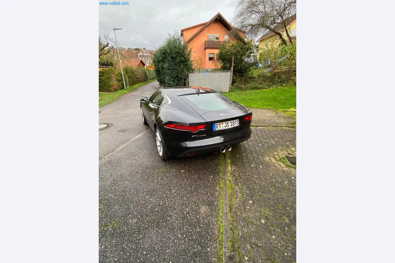 Machines, systemen en kantoorapparatuur voor een ringenfabrikant-17