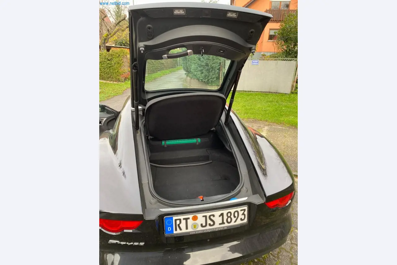 Machines, systemen en kantoorapparatuur voor een ringenfabrikant-6