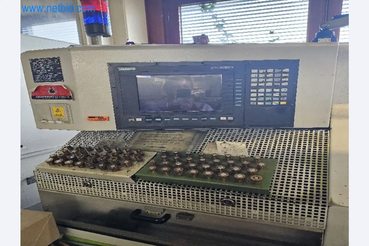 Machines, systemen en kantoorapparatuur voor een ringenfabrikant-1