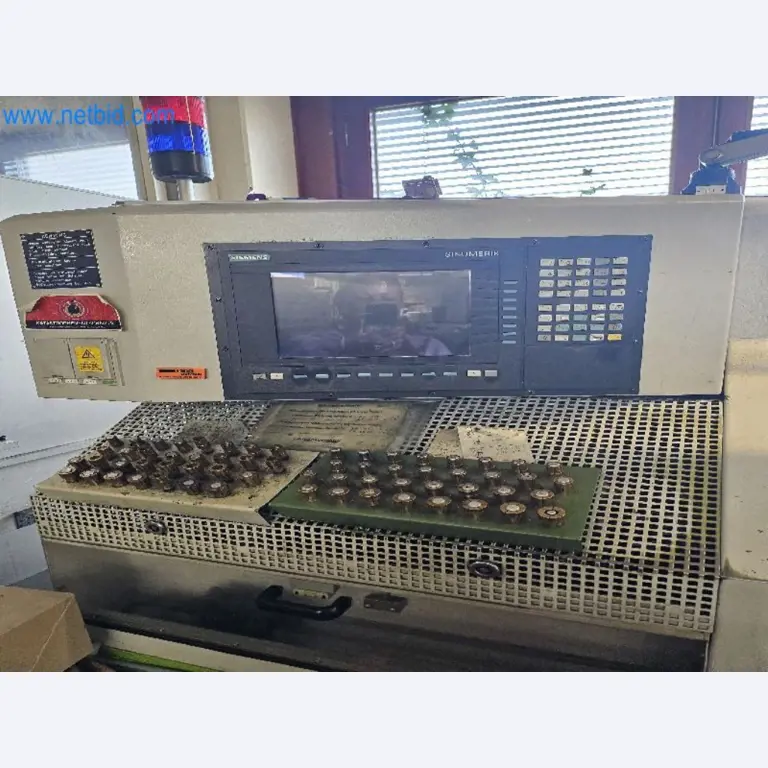 Machines, systemen en kantoorapparatuur voor een ringenfabrikant-1