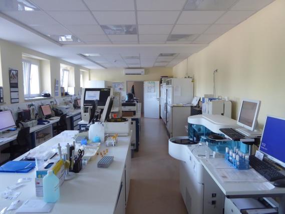 Medical technical equipment, operating theater equipment, sterile trays and hospital equipment and furniture-13