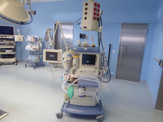 Medical technical equipment, operating theater equipment, sterile trays and hospital equipment and furniture-15
