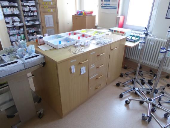 Medical technical equipment, operating theater equipment, sterile trays and hospital equipment and furniture-21