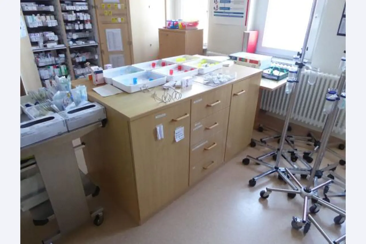 Medical technical equipment, operating theater equipment, sterile trays and hospital equipment and furniture-21