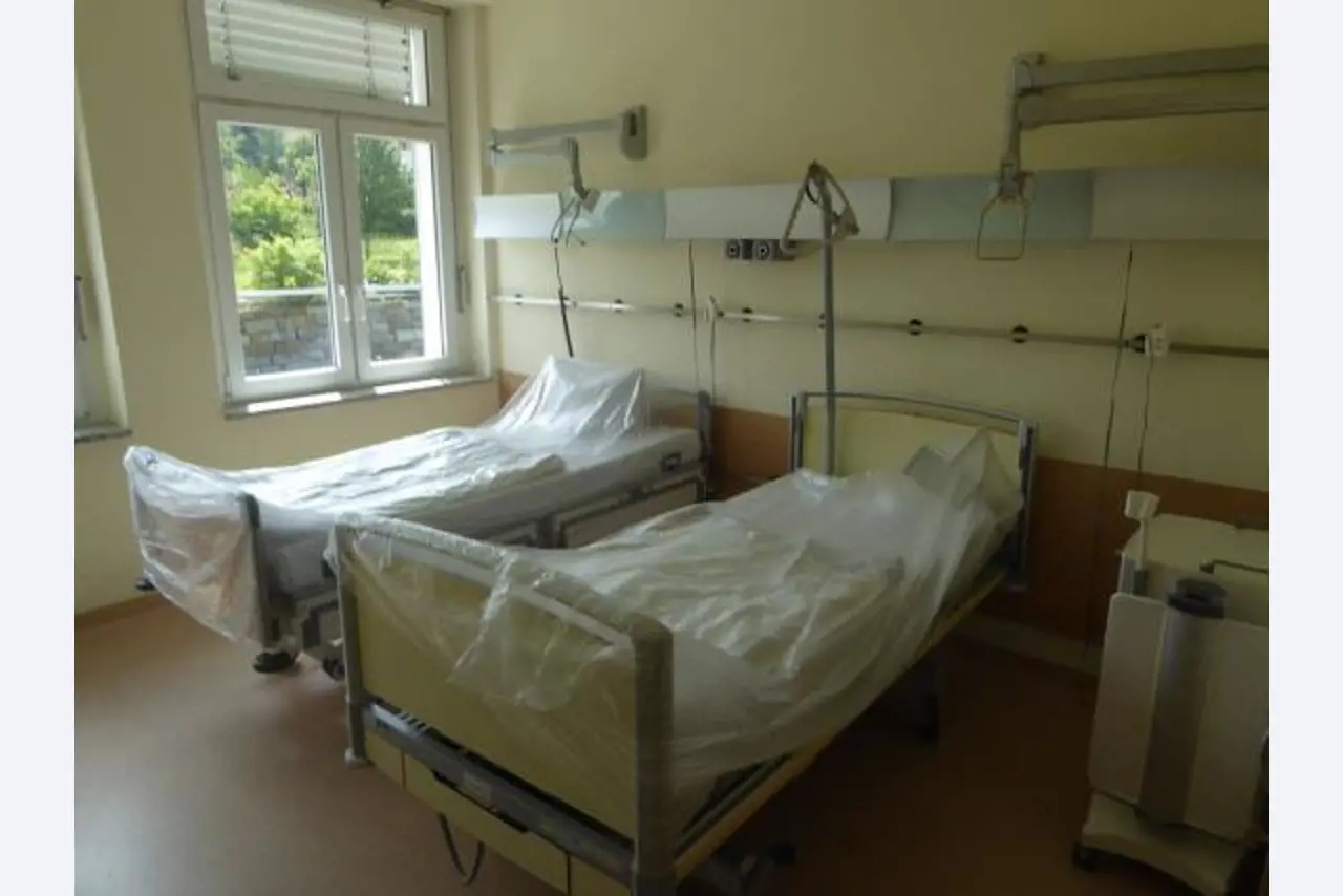 Medical technical equipment, operating theater equipment, sterile trays and hospital equipment and furniture-28