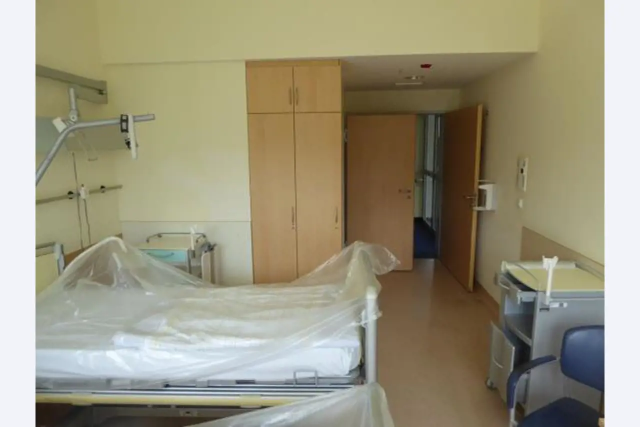 Medical technical equipment, operating theater equipment, sterile trays and hospital equipment and furniture-29