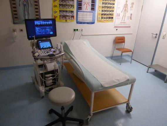 Medical technical equipment, operating theater equipment, sterile trays and hospital equipment and furniture-31