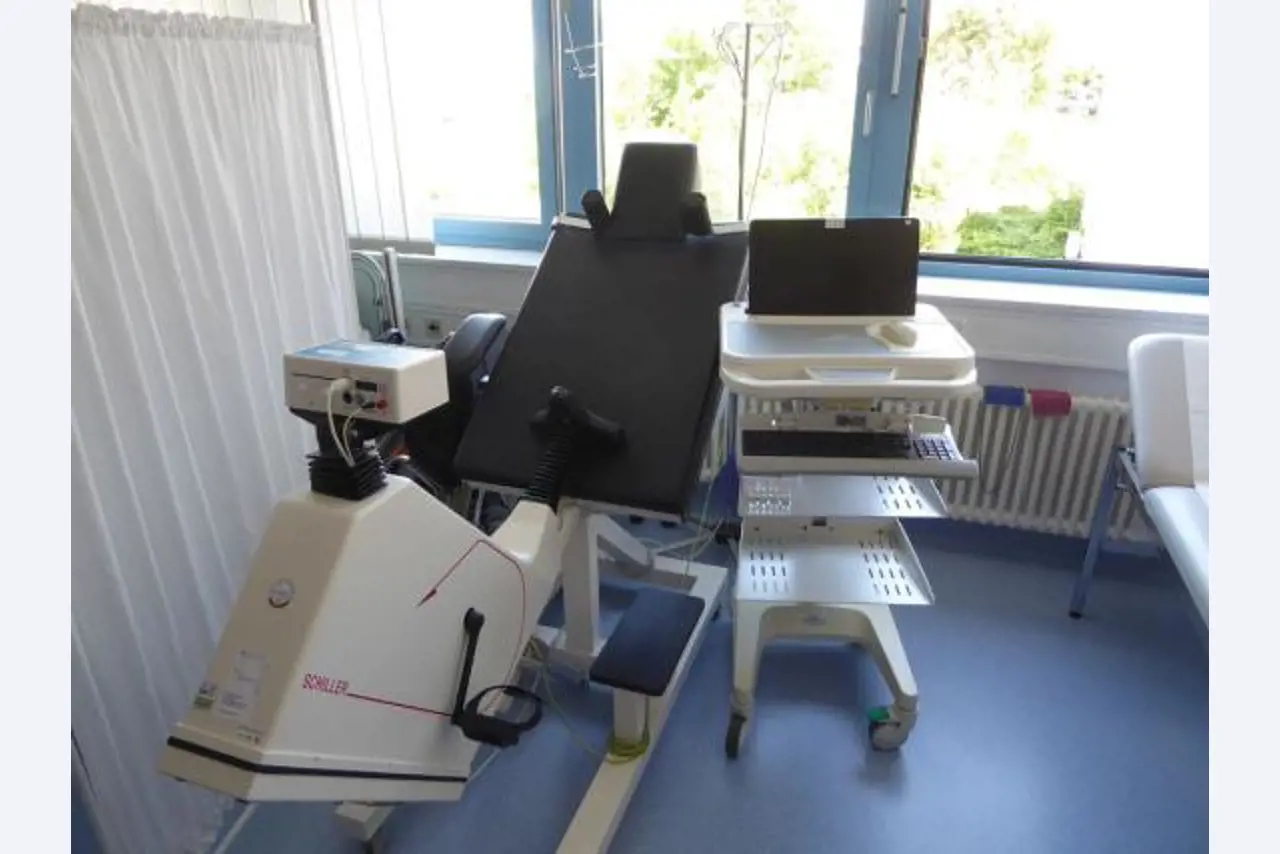 Medical technical equipment, operating theater equipment, sterile trays and hospital equipment and furniture-32