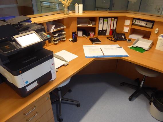 Medical technical equipment, operating theater equipment, sterile trays and hospital equipment and furniture-33