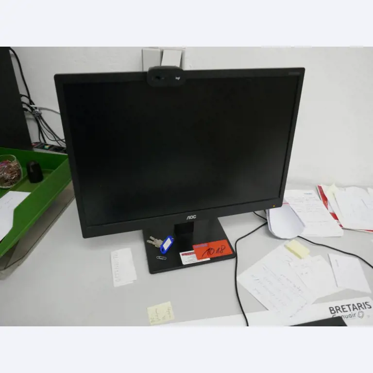 Medyczny sprzęt techniczny, wyposażenie sal operacyjnych, sterylne tace oraz sprzęt i meble szpitalne-1