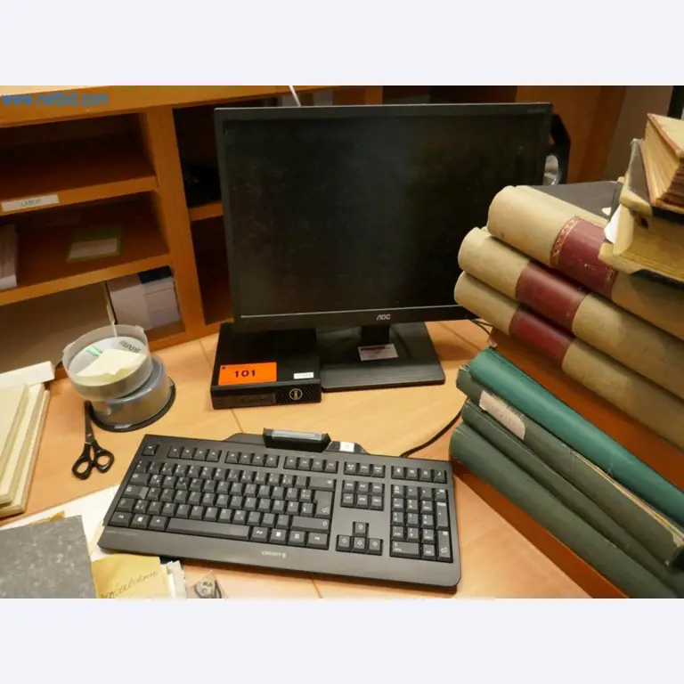 Medyczny sprzęt techniczny, wyposażenie sal operacyjnych, sterylne tace oraz sprzęt i meble szpitalne-1