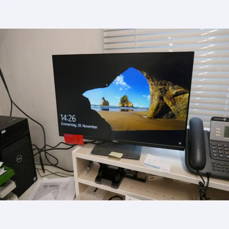 Medyczny sprzęt techniczny, wyposażenie sal operacyjnych, sterylne tace oraz sprzęt i meble szpitalne-1