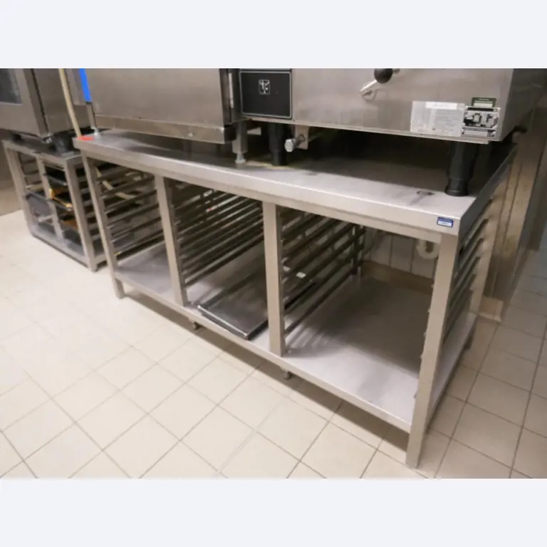 Medyczny sprzęt techniczny, wyposażenie sal operacyjnych, sterylne tace oraz sprzęt i meble szpitalne-2