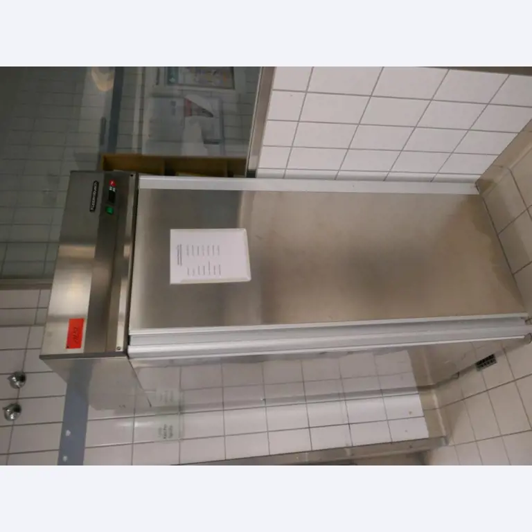 Medyczny sprzęt techniczny, wyposażenie sal operacyjnych, sterylne tace oraz sprzęt i meble szpitalne-2