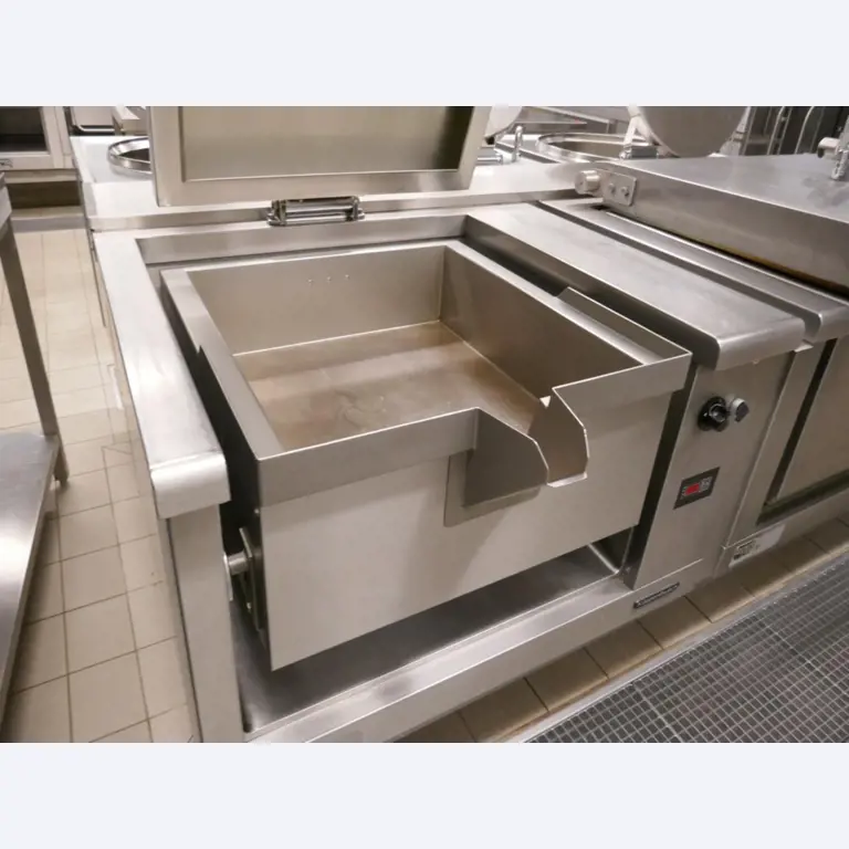 Medyczny sprzęt techniczny, wyposażenie sal operacyjnych, sterylne tace oraz sprzęt i meble szpitalne-4