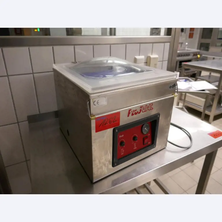 Medyczny sprzęt techniczny, wyposażenie sal operacyjnych, sterylne tace oraz sprzęt i meble szpitalne-2