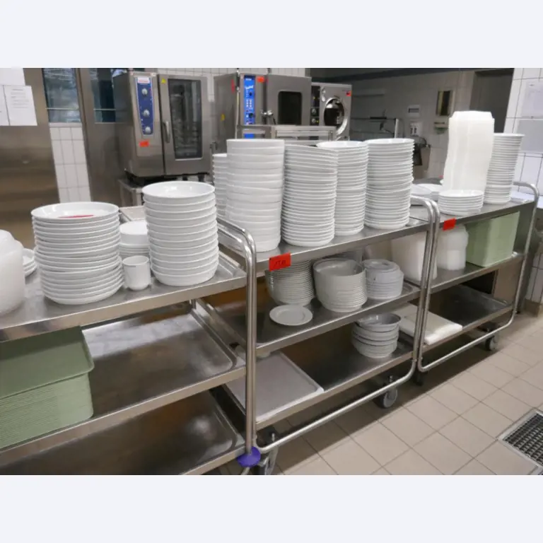 Medyczny sprzęt techniczny, wyposażenie sal operacyjnych, sterylne tace oraz sprzęt i meble szpitalne-2