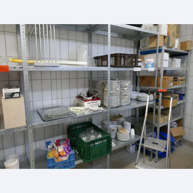 Medyczny sprzęt techniczny, wyposażenie sal operacyjnych, sterylne tace oraz sprzęt i meble szpitalne-5