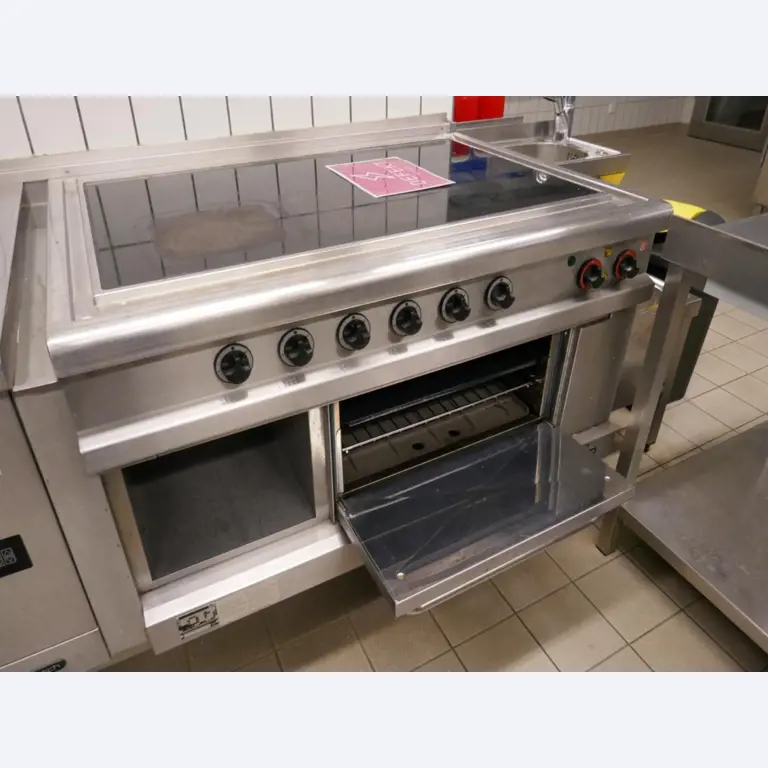 Medyczny sprzęt techniczny, wyposażenie sal operacyjnych, sterylne tace oraz sprzęt i meble szpitalne-9