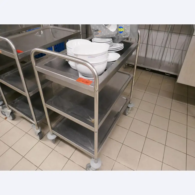 Medyczny sprzęt techniczny, wyposażenie sal operacyjnych, sterylne tace oraz sprzęt i meble szpitalne-1