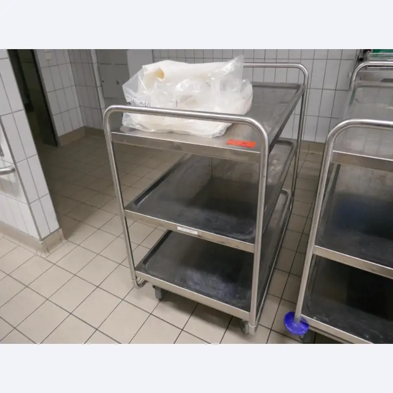 Medyczny sprzęt techniczny, wyposażenie sal operacyjnych, sterylne tace oraz sprzęt i meble szpitalne-1