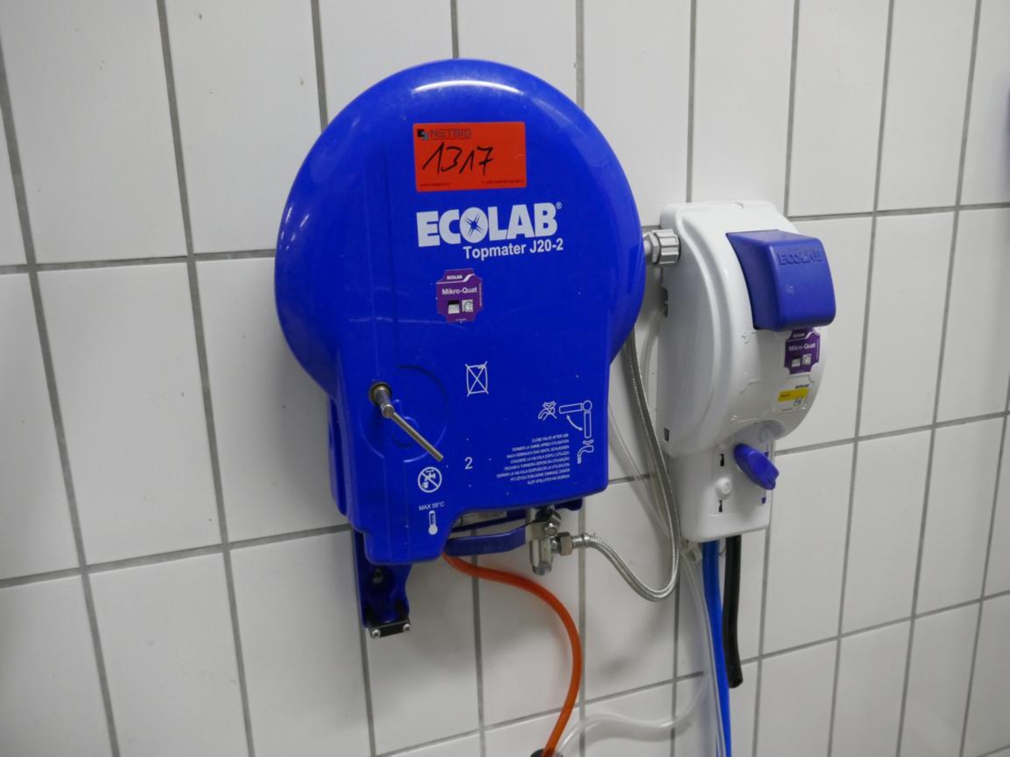 Medyczny sprzęt techniczny, wyposażenie sal operacyjnych, sterylne tace oraz sprzęt i meble szpitalne-1