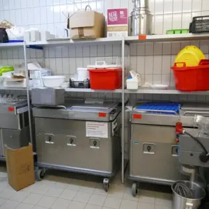 5 lfm. Regał magazynowy