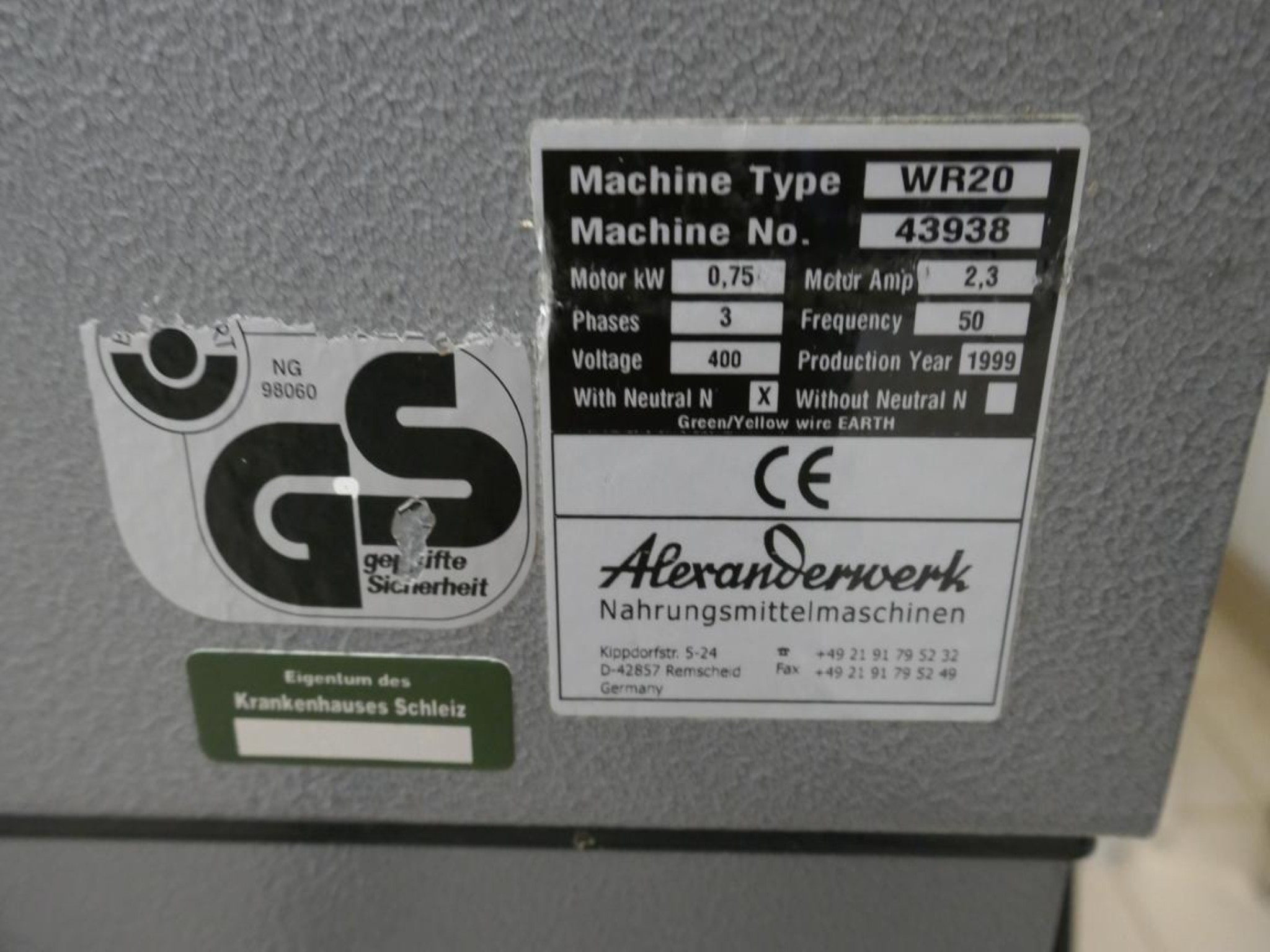 Medyczny sprzęt techniczny, wyposażenie sal operacyjnych, sterylne tace oraz sprzęt i meble szpitalne-2