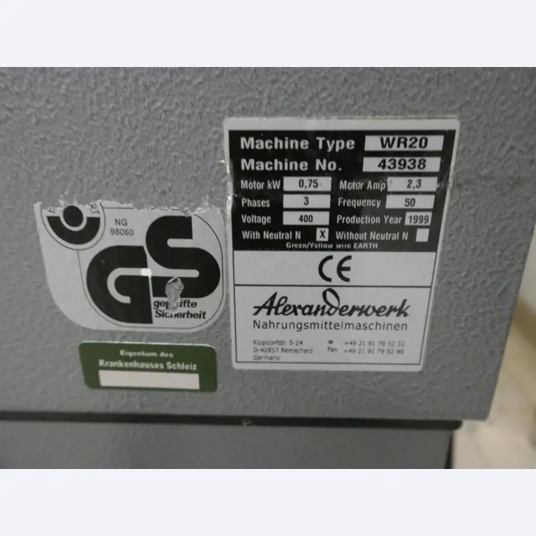 Medyczny sprzęt techniczny, wyposażenie sal operacyjnych, sterylne tace oraz sprzęt i meble szpitalne-2