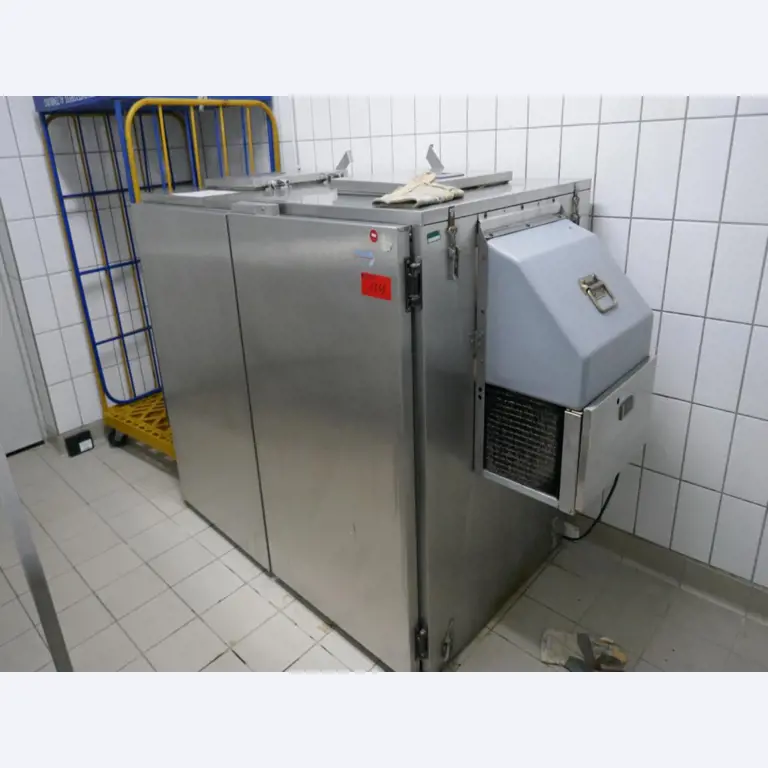 Medyczny sprzęt techniczny, wyposażenie sal operacyjnych, sterylne tace oraz sprzęt i meble szpitalne-1