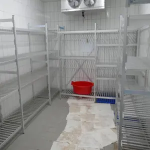 6 lfm. Regał magazynowy