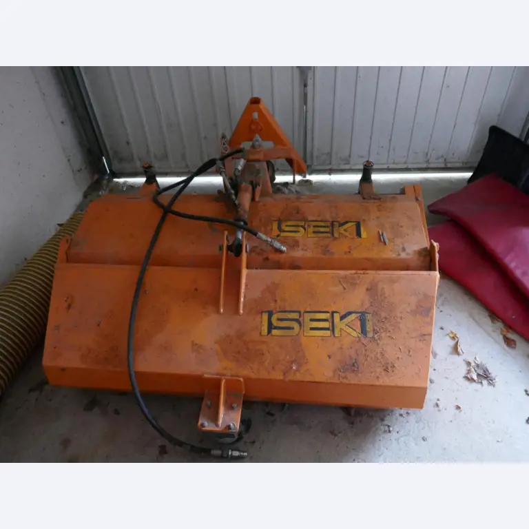 Medyczny sprzęt techniczny, wyposażenie sal operacyjnych, sterylne tace oraz sprzęt i meble szpitalne-15