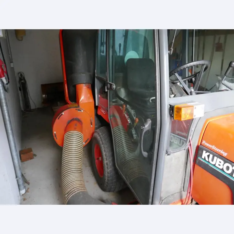 Medyczny sprzęt techniczny, wyposażenie sal operacyjnych, sterylne tace oraz sprzęt i meble szpitalne-19